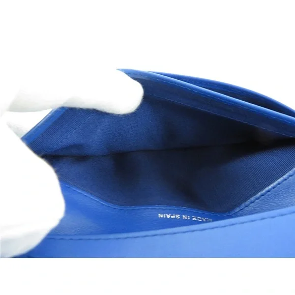 CHANEL Glossy Quilted Wallet in Teal and Silver - Picture 8 of 16